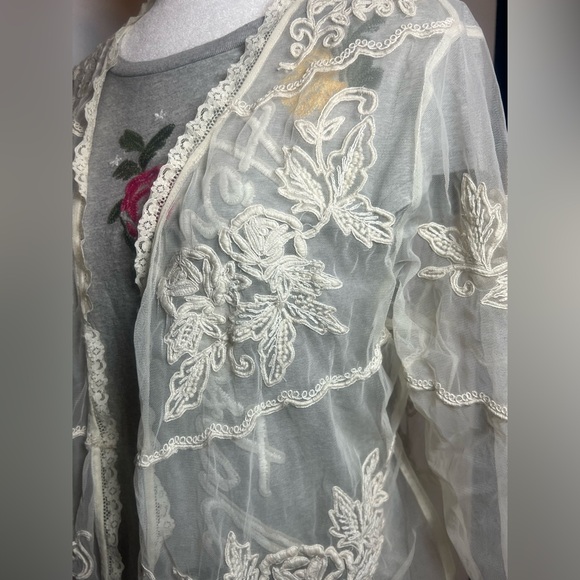 April Cornell Sheer Lace Embroidered Floral Fairy Top Size L - Picture 4 of 9